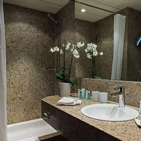 Astoria 4*