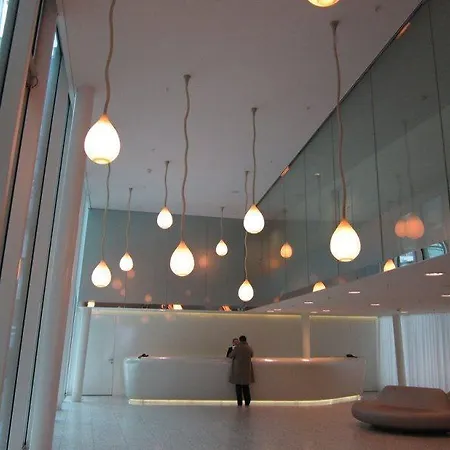 Astoria Hotell 4*