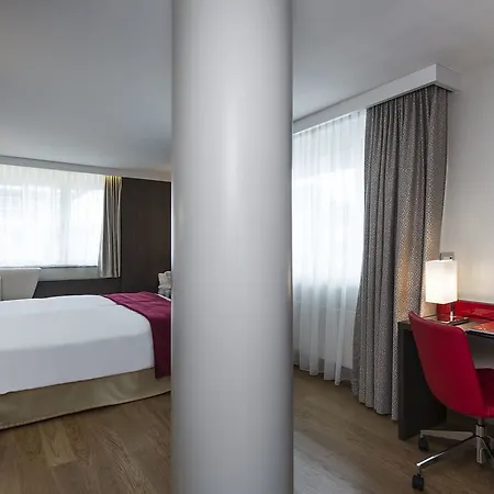 Astoria 4*