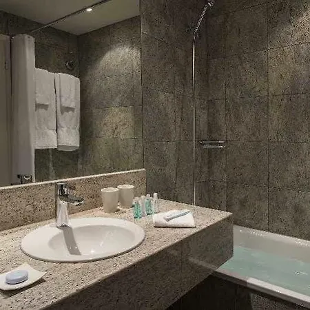 Astoria 4*